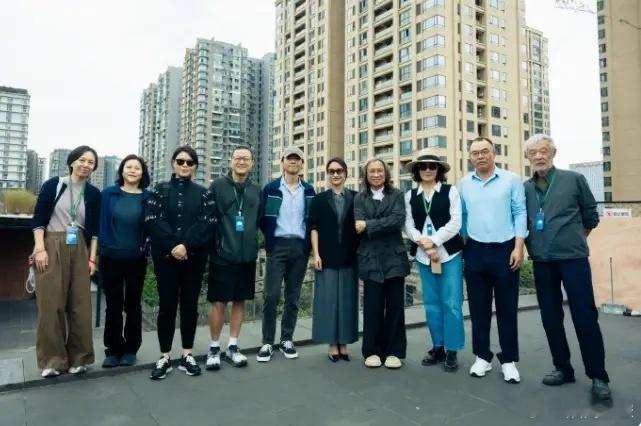 陈可辛新电影开机！陈可辛的《酱园弄》全明星阵容，但也确实是扑了个大的，现在第二部
