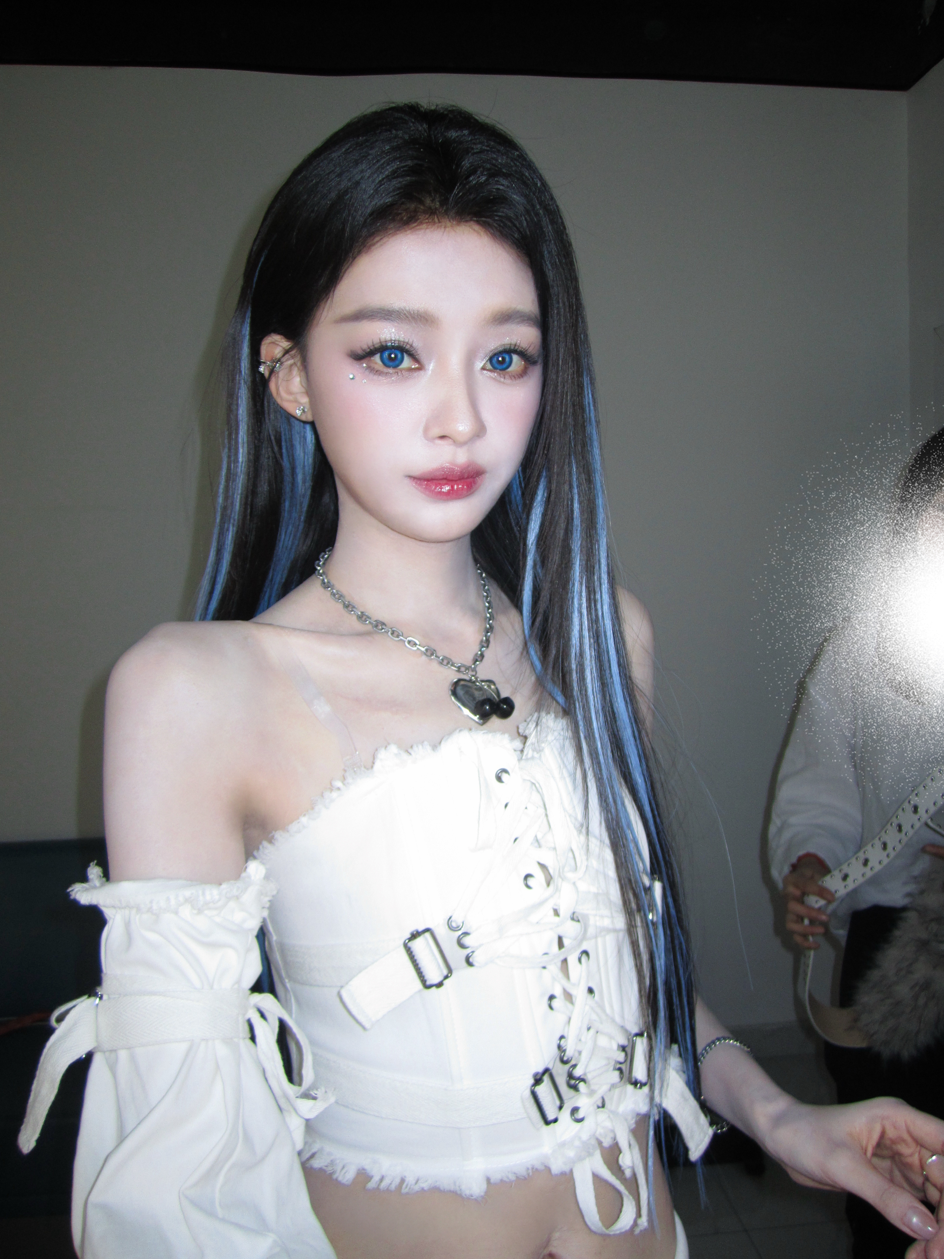 孙怡 一站到底我怡都已经从跨界0️⃣基础唱跳小白进化成女团门面ACE了，还要怎么
