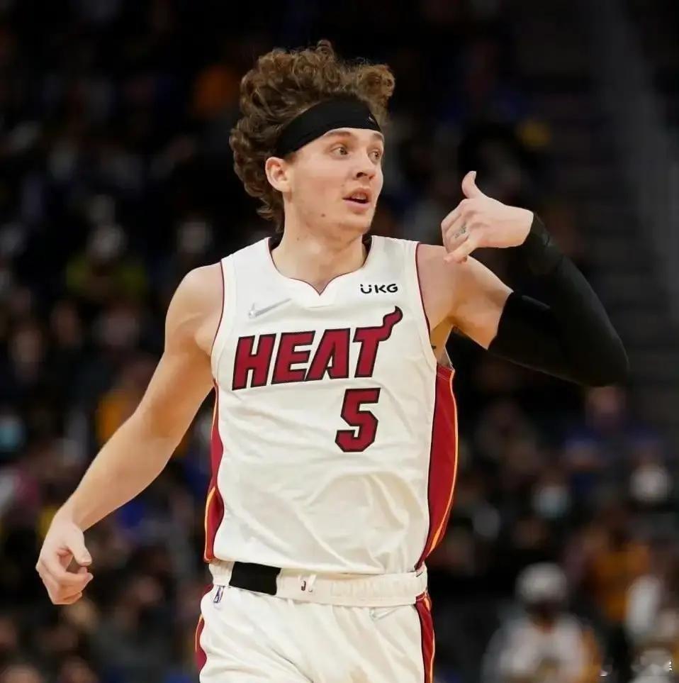 你俩要补赛一场“路人王”那我真的…我立马买票奔呼市，感觉比山西vs北控更精彩。 