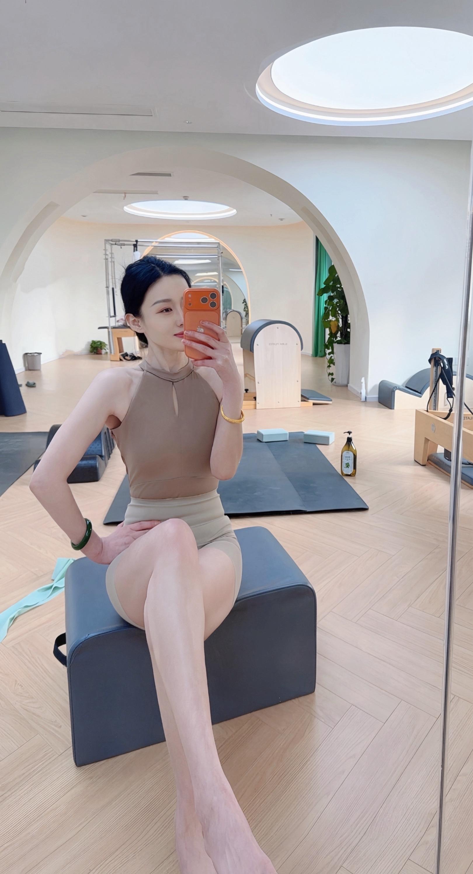 30岁又怎样，40岁又何妨，做一个精致的女子，岁月从不败美人.