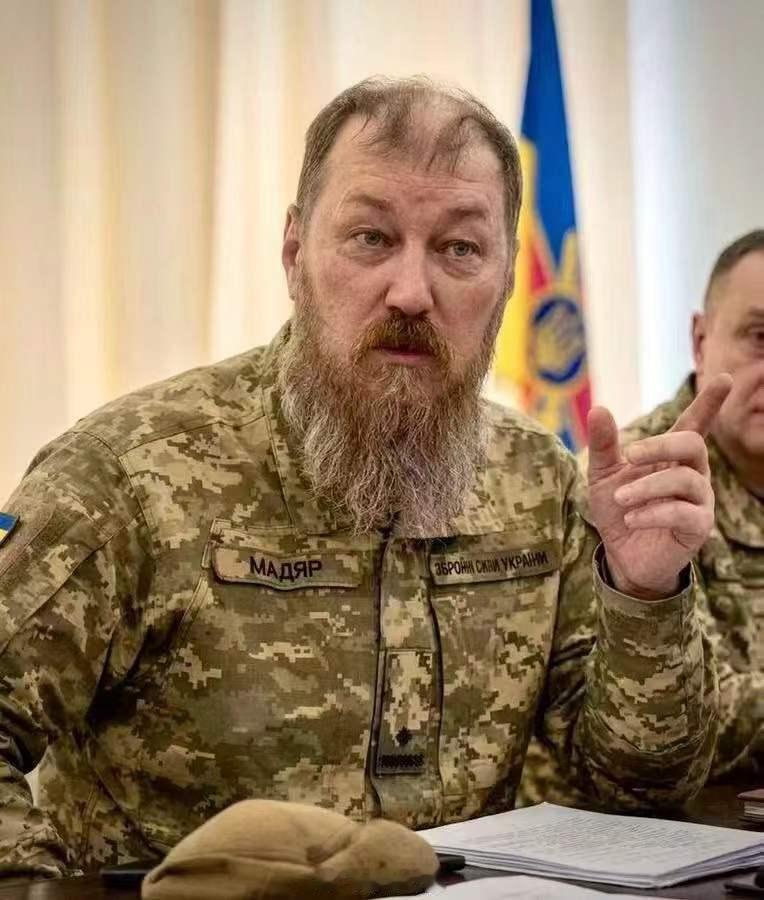 🇺🇦🔥⚠️🇷🇺乌克兰无人系统部队司令罗伯特·布罗夫迪（代号“马扎尔”）