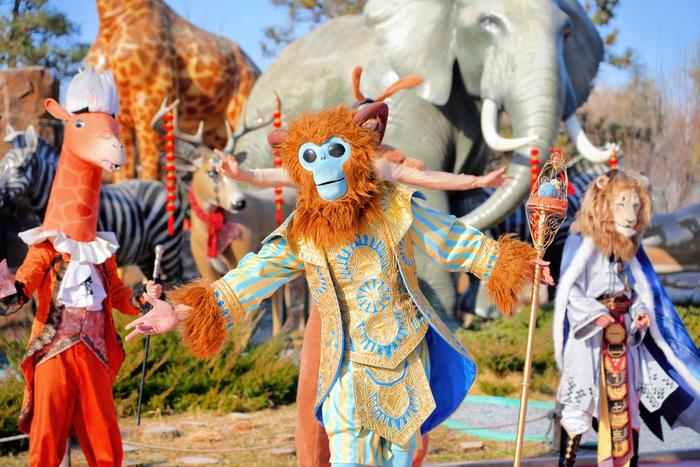 沉浸式体验+动物科普，大年初一济野纳客近2万人！大年初一，济南野生动物世界张灯结