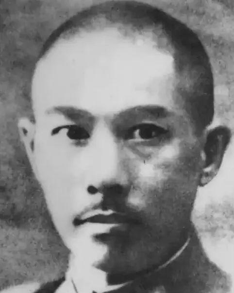 中国人最硬的脊梁------南京战时临时市长萧山令！
他是一名出生于湖南益阳的国