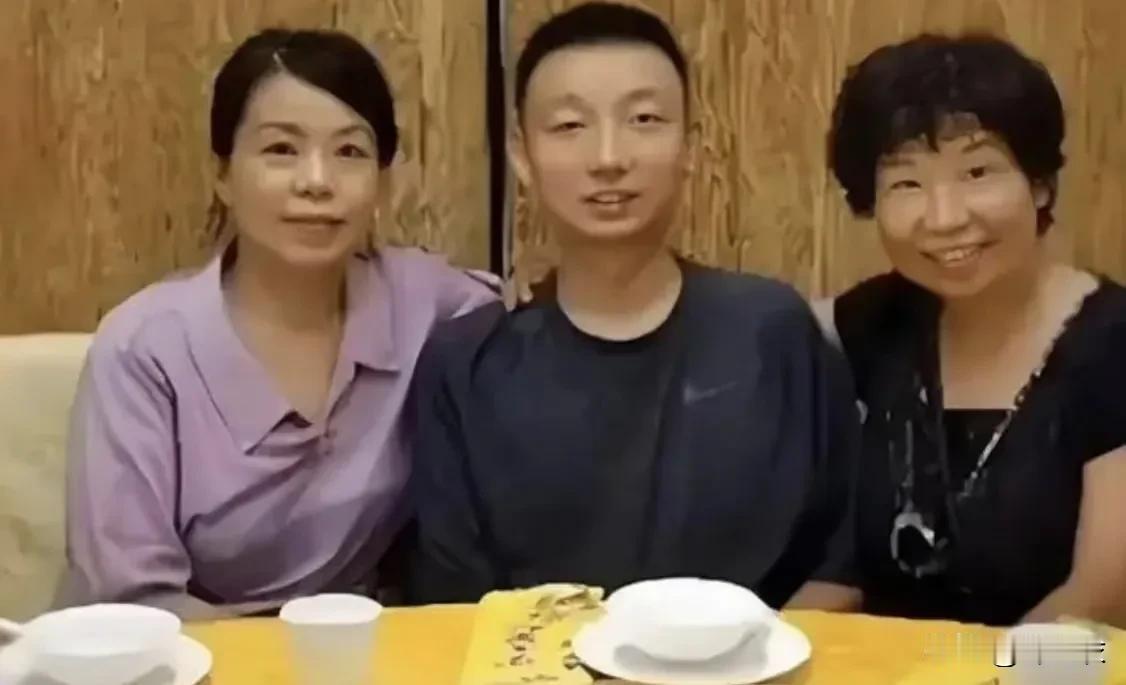 许敏要是没有对姚策足够的爱没有割肝救子，那许敏可能一辈子都不知道世上还有个亲生儿