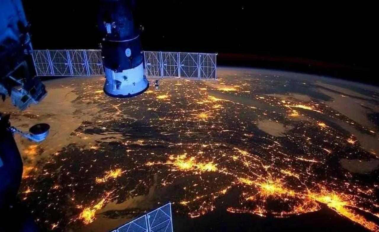 忍无可忍，俄罗斯正式对“星链”开战！


俄军正式对星链全面宣战！五层绝杀战法，