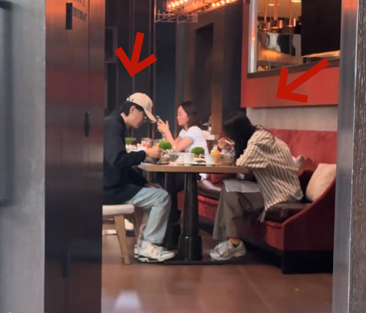 许嵩和冯禧外出约会吃饭，这相处模式怎么和老夫老妻一样，难道说真的订婚了
不过冯禧