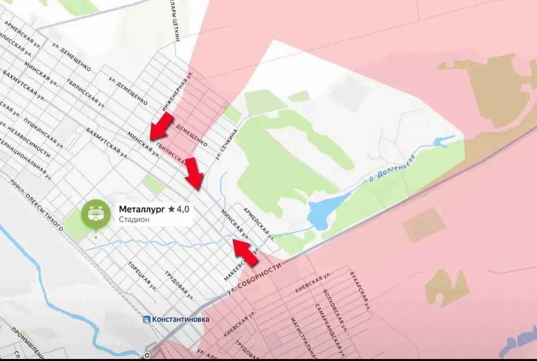 俄军南部集群突击队在顿河康斯坦丁诺夫卡取得了新的进展，已推进到该市主要干道之一的