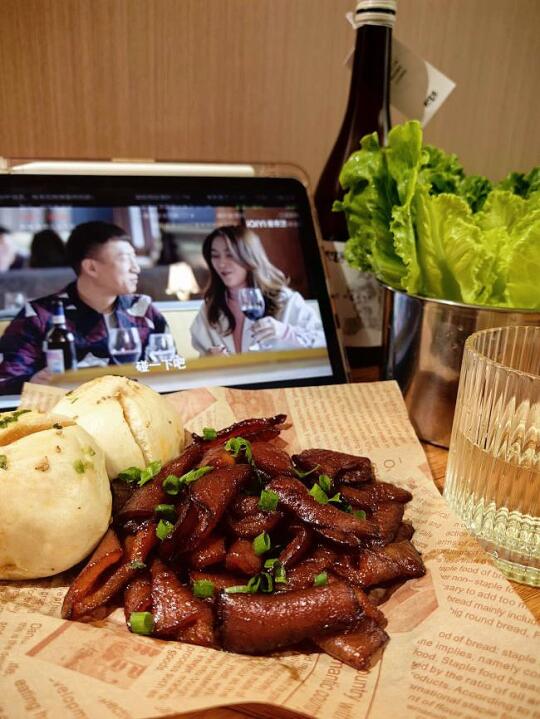 周五的晚上还得是美食配美酒