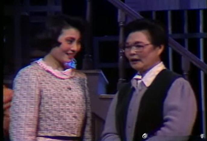 上海滑稽剧团老演员胡健德去世。胡健德是吴媚媚的徒弟，无论是剧团的演出，还是其他作