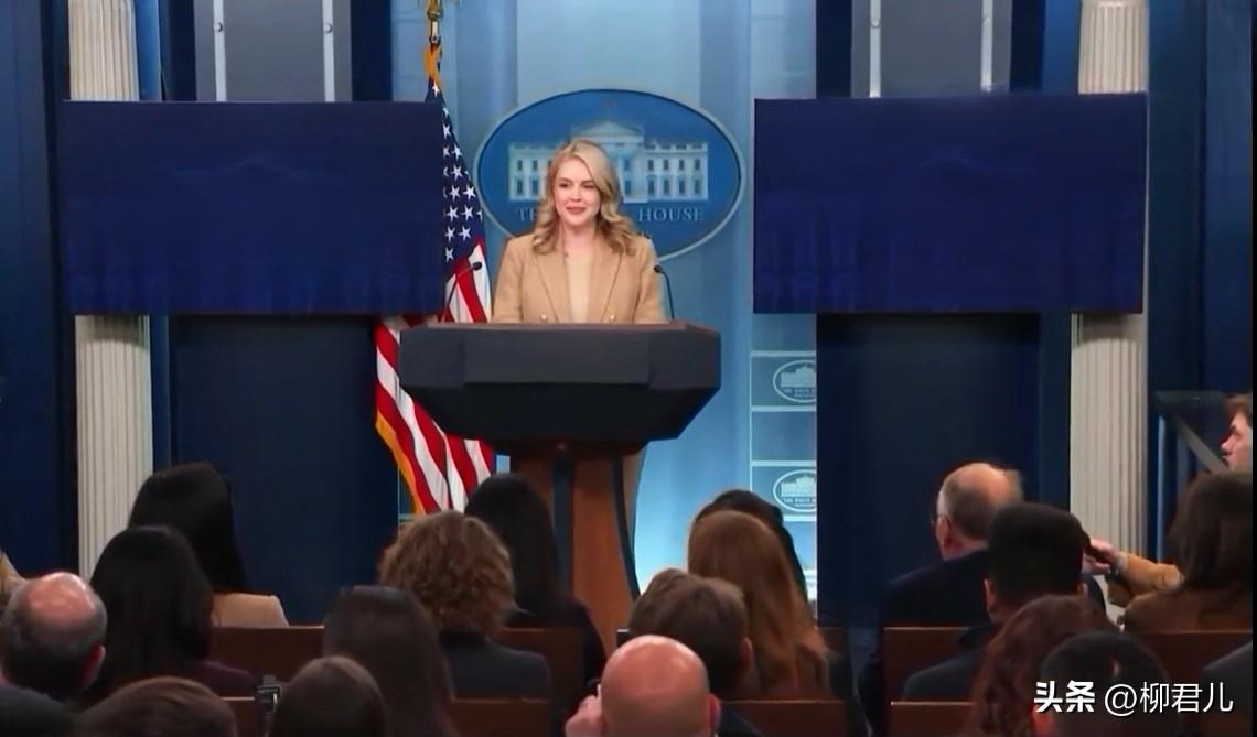 白宫发言人莱维特，谈霍尔木兹海峡问题

记者问白宫发言人莱维特：特朗普发动对伊朗