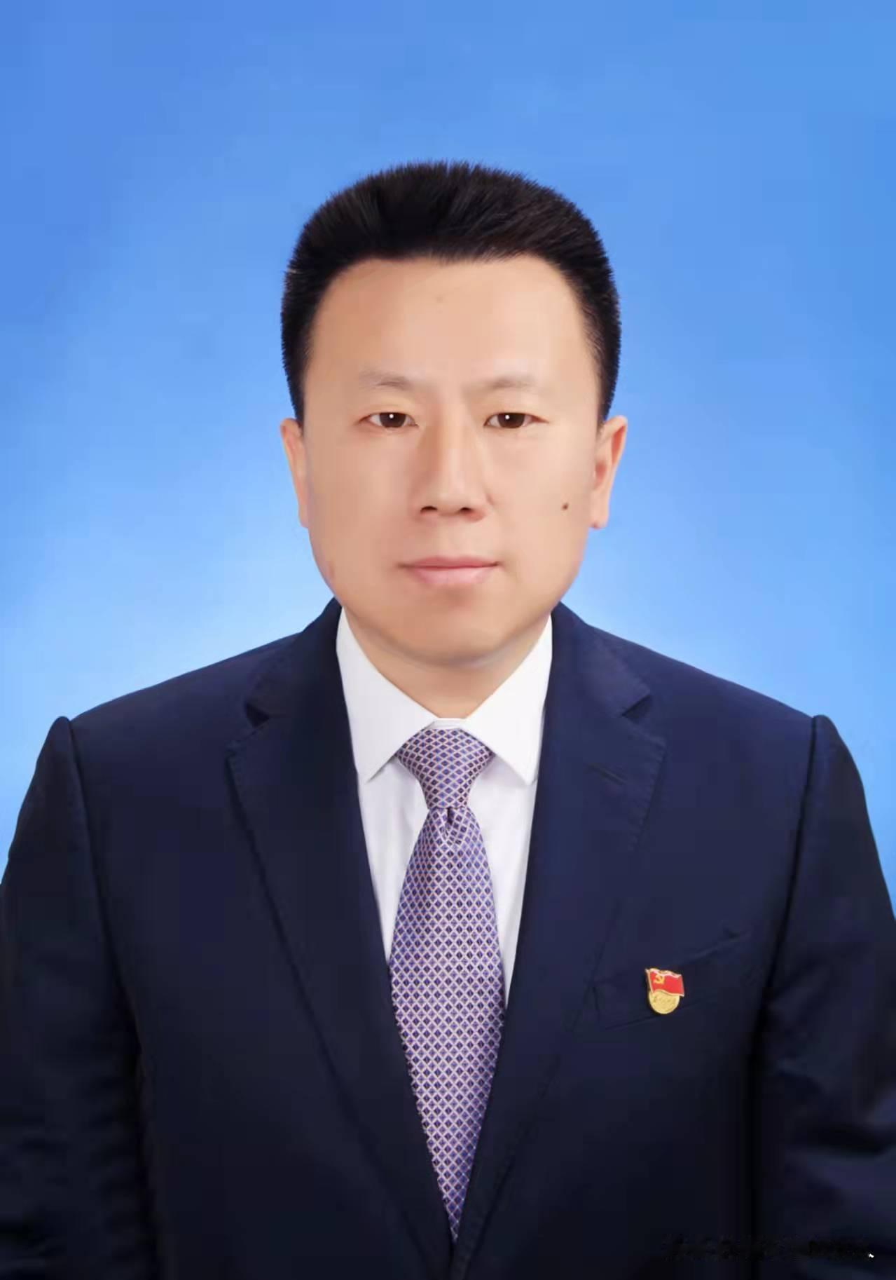 ……7月7日，
反腐消息❗就在刚刚，看到51岁的厅官“周长友”被查，心里挺不是滋
