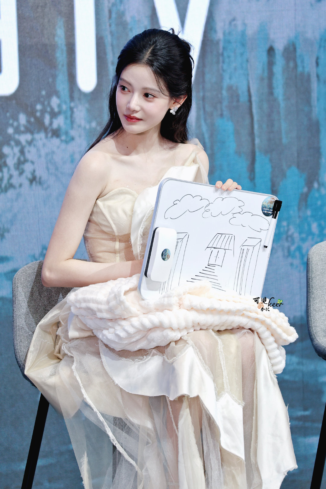 孙珍妮 师兄太稳健方言互动孙珍妮上演趣味方言互动，孙珍妮学说各地方言，现场笑点接