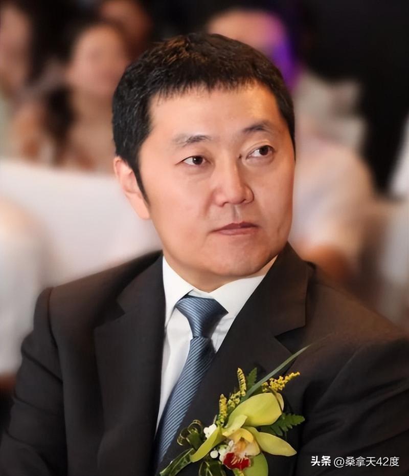 祭左晖先生文
 
维公元二〇二一年五月二十日，贝壳、链家、自如创始人左晖先生，因