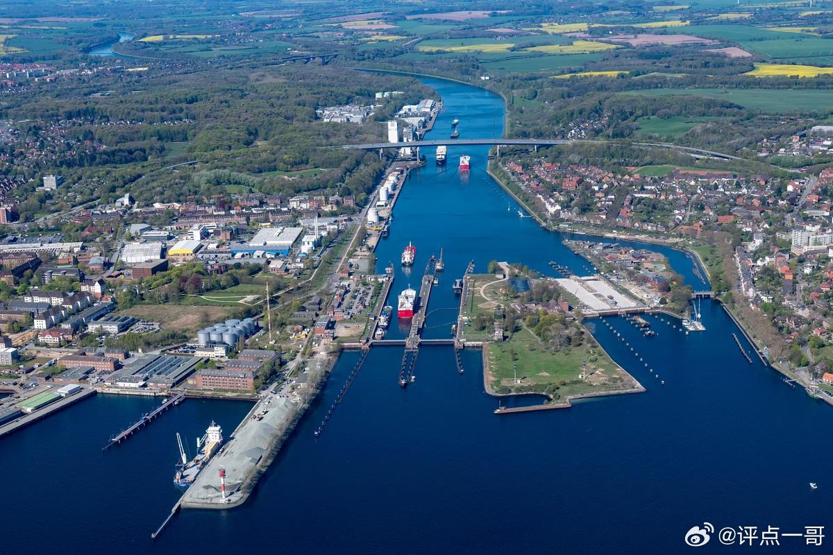 中国严查巴拿马籍船只：法理框架下的精准反制与全球航运秩序重塑近期，中国沿海各大枢