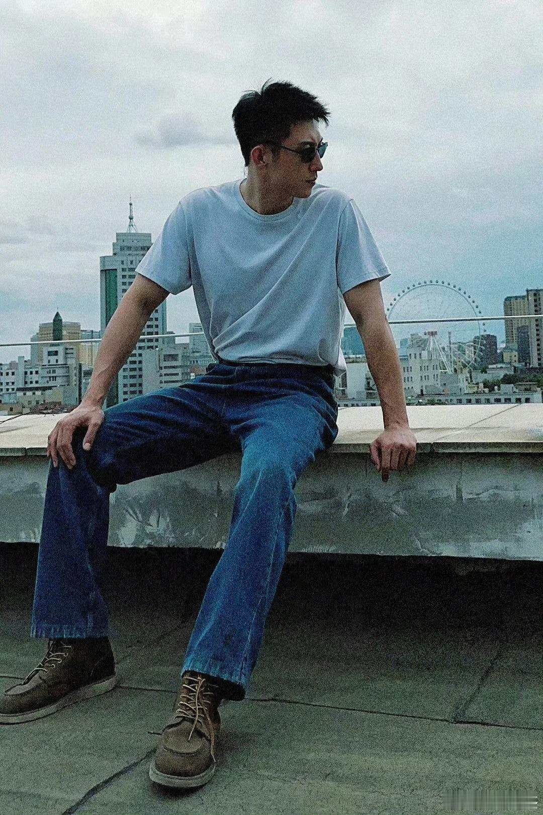 我说过了：黄景瑜的两部剧里角色，是迄今为止的无可替代：一个，是：《雪迷...