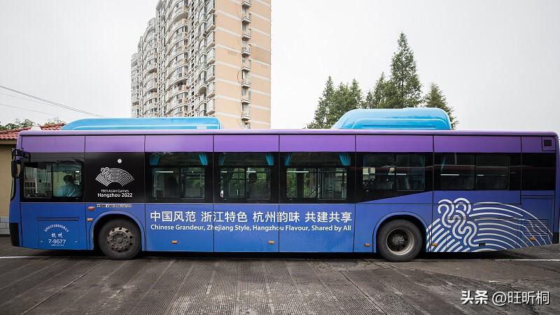 杭州这波公交上新真的踩中了好多出行痛点。
之前住丁桥的时候，晚高峰错过末班车要等