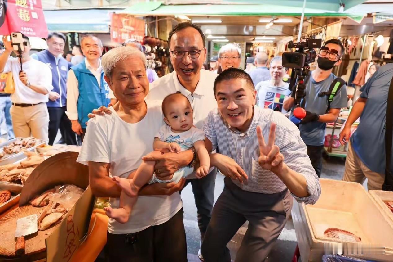 国民党前主席朱立伦终于出来辅选了，把今年的第一次辅选给了争取连任的国民党籍基隆市
