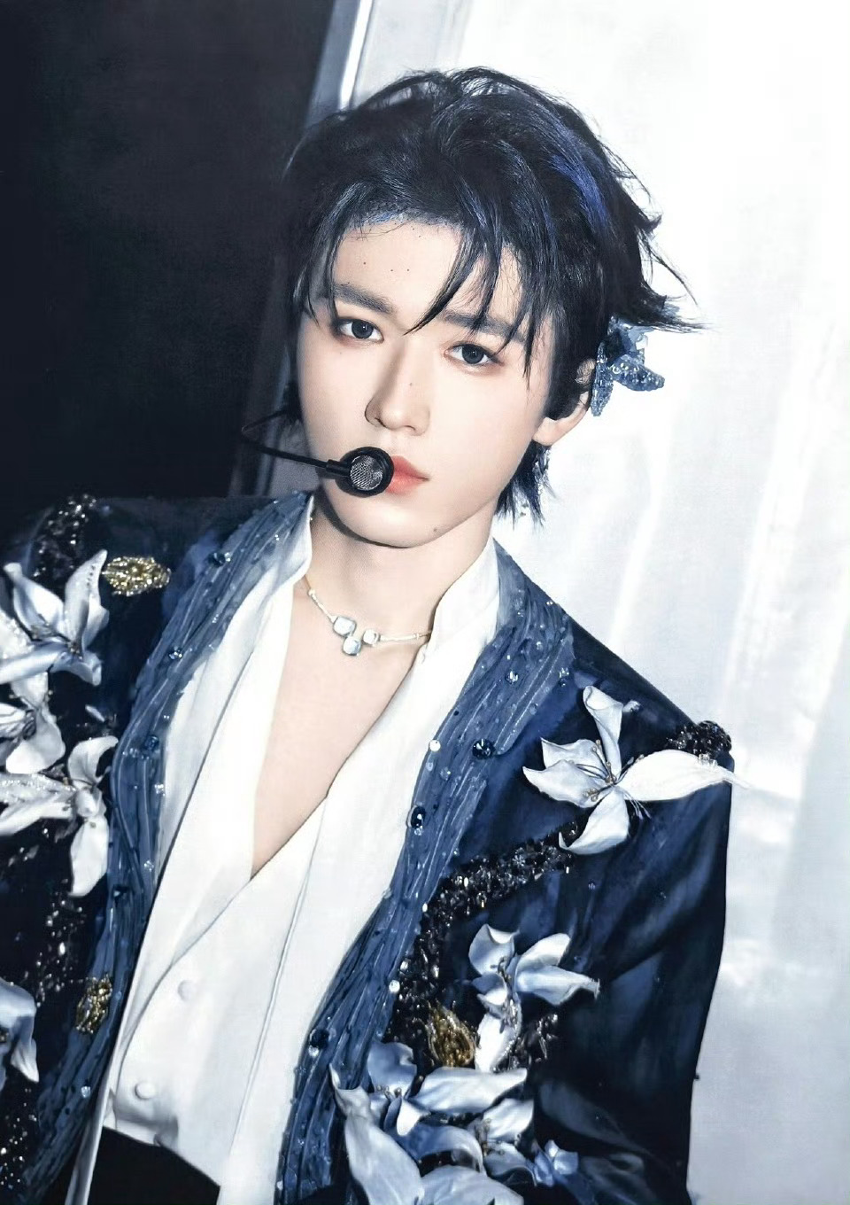 阳春杳杳 来岁昭昭此刻 来年 都幸福★「冬事未眠     祝我们好在新的一年·」