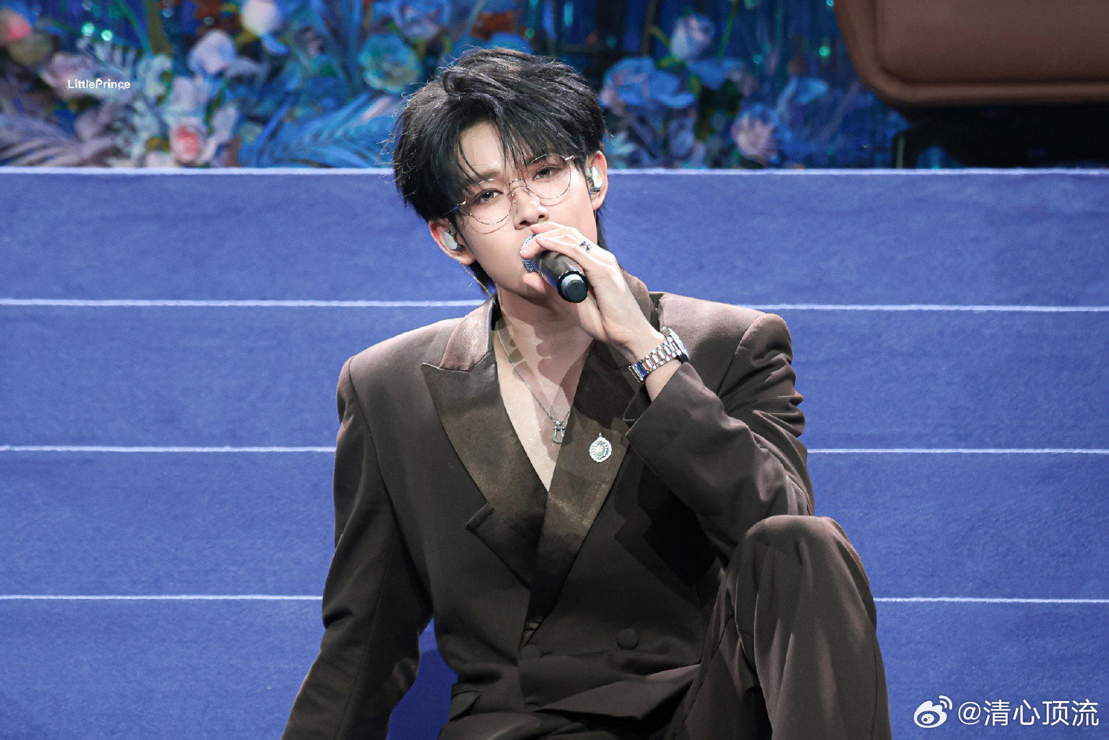 张极生日会首唱原创单曲谁说生日会只是唱跳？张极直接整了个原创首唱！全流程参与创作