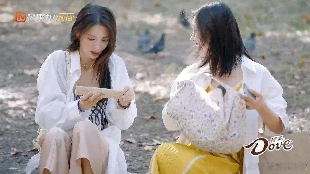 #邓恩熙进入金晨永远的好朋友名单##花儿与少年#一个小小的礼物，一份满满的心意，