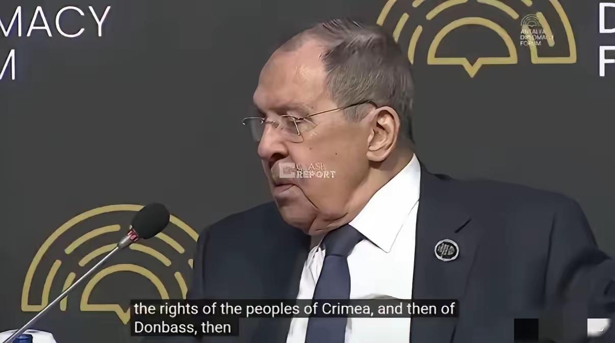 俄罗斯外长拉夫罗夫今天说：“当年在需要承认科索沃独立时，西方搬出了民族自决原则—