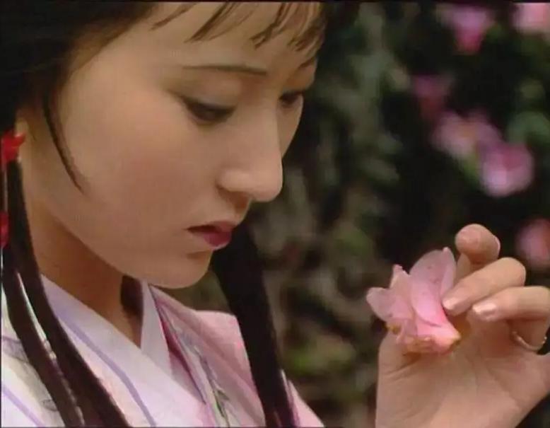 《红楼梦》林黛玉死后为什么紫娟说什么都不肯原谅贾宝玉？
 
紫鹃原是贾母身边的二