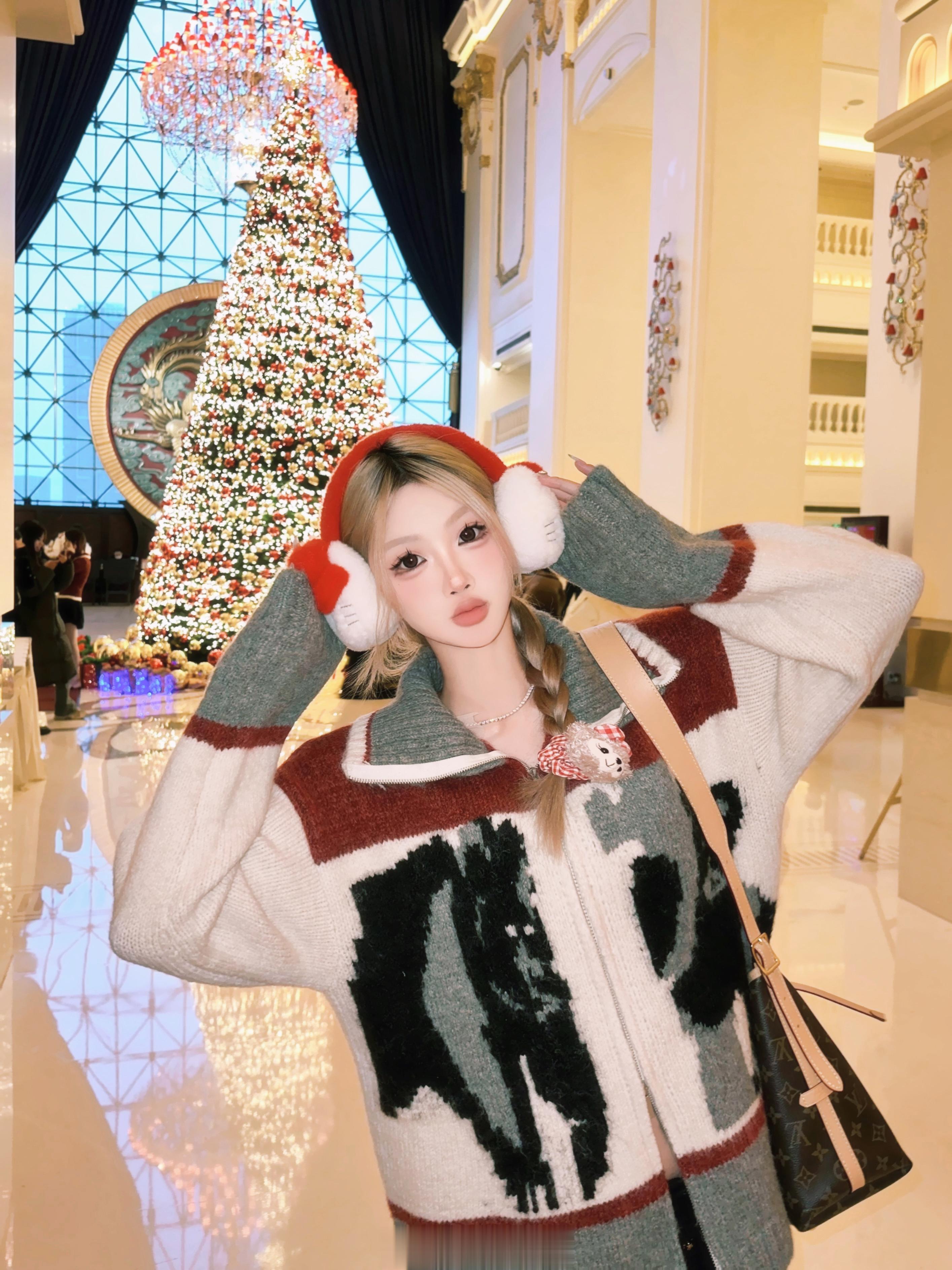 ☆*:.｡. 🎄 .｡.:*☆ ​​​