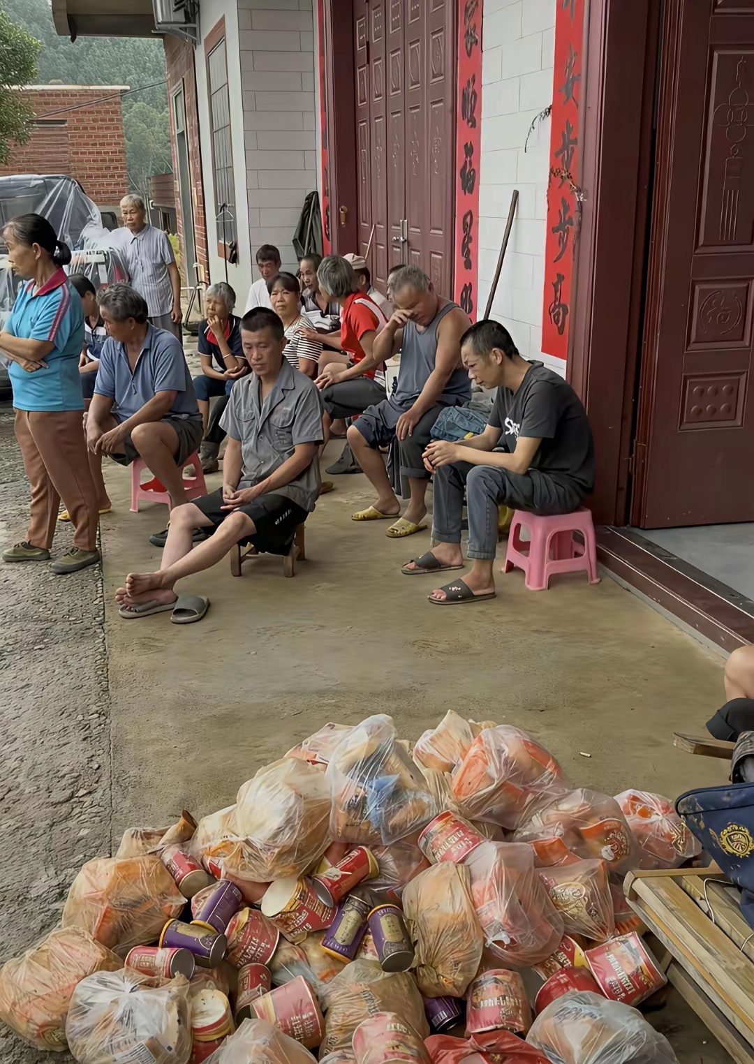 算命的时候，先生会告诉在哪里居家工作比较好，比如有些人适合去南方，有的人就不适合