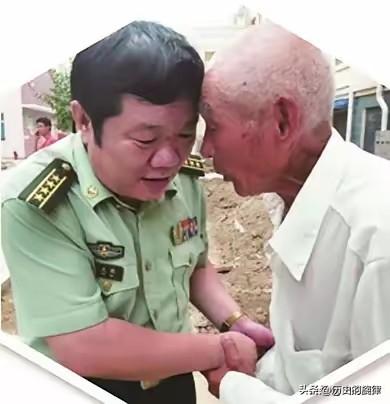 1985年老山前线，17岁战士被炸成两截，副连长怒吼：杀光高地敌人！
 
198