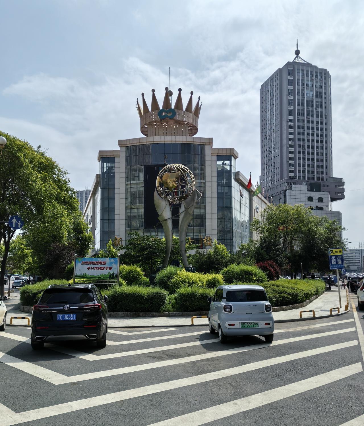 财湖晨语
发个头条乐开怀，人生道路象舞台。开开心心过日子，怎么开心怎么来。顺其自