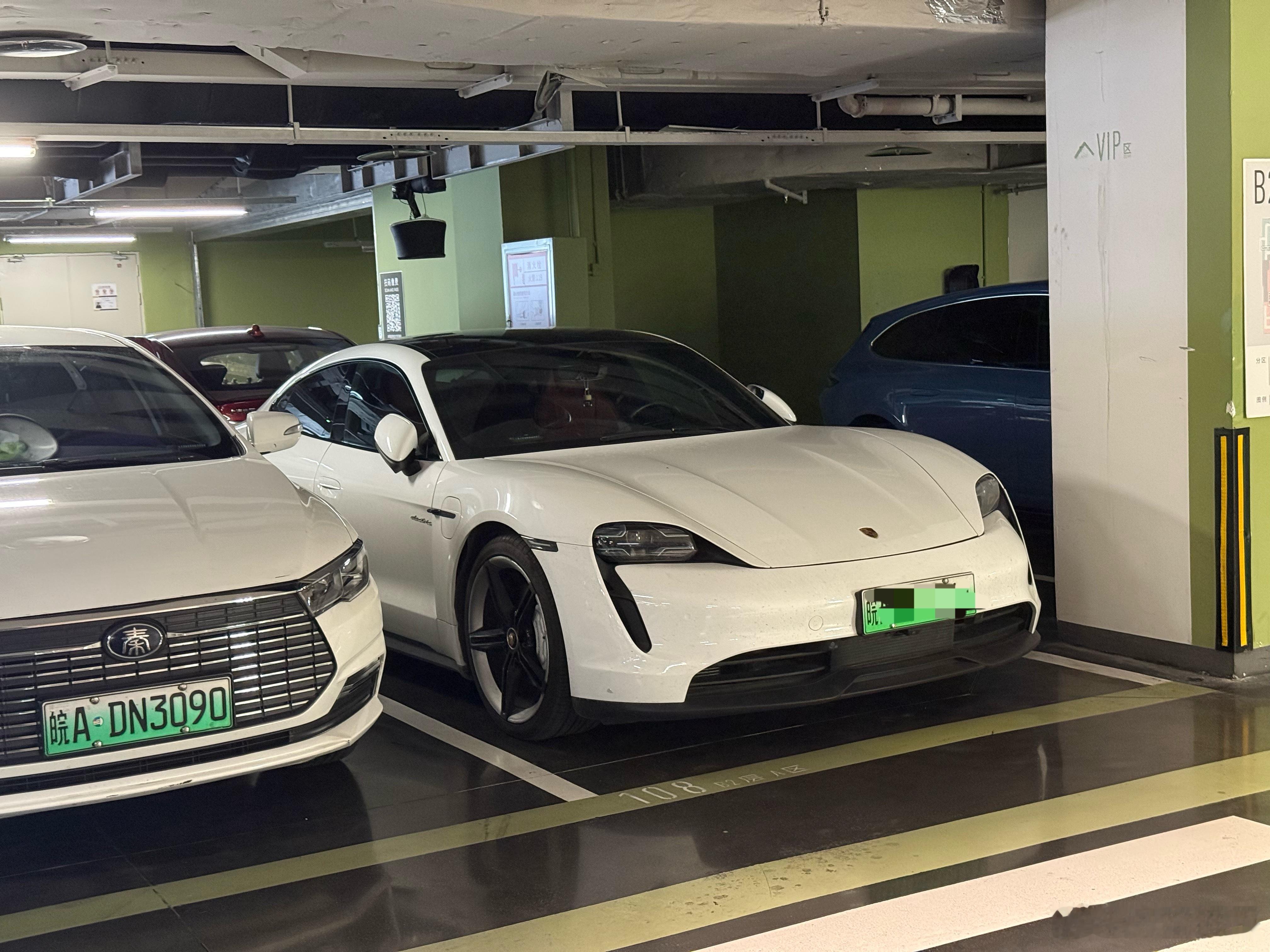 正品还是帅啊保时捷taycan ​​​