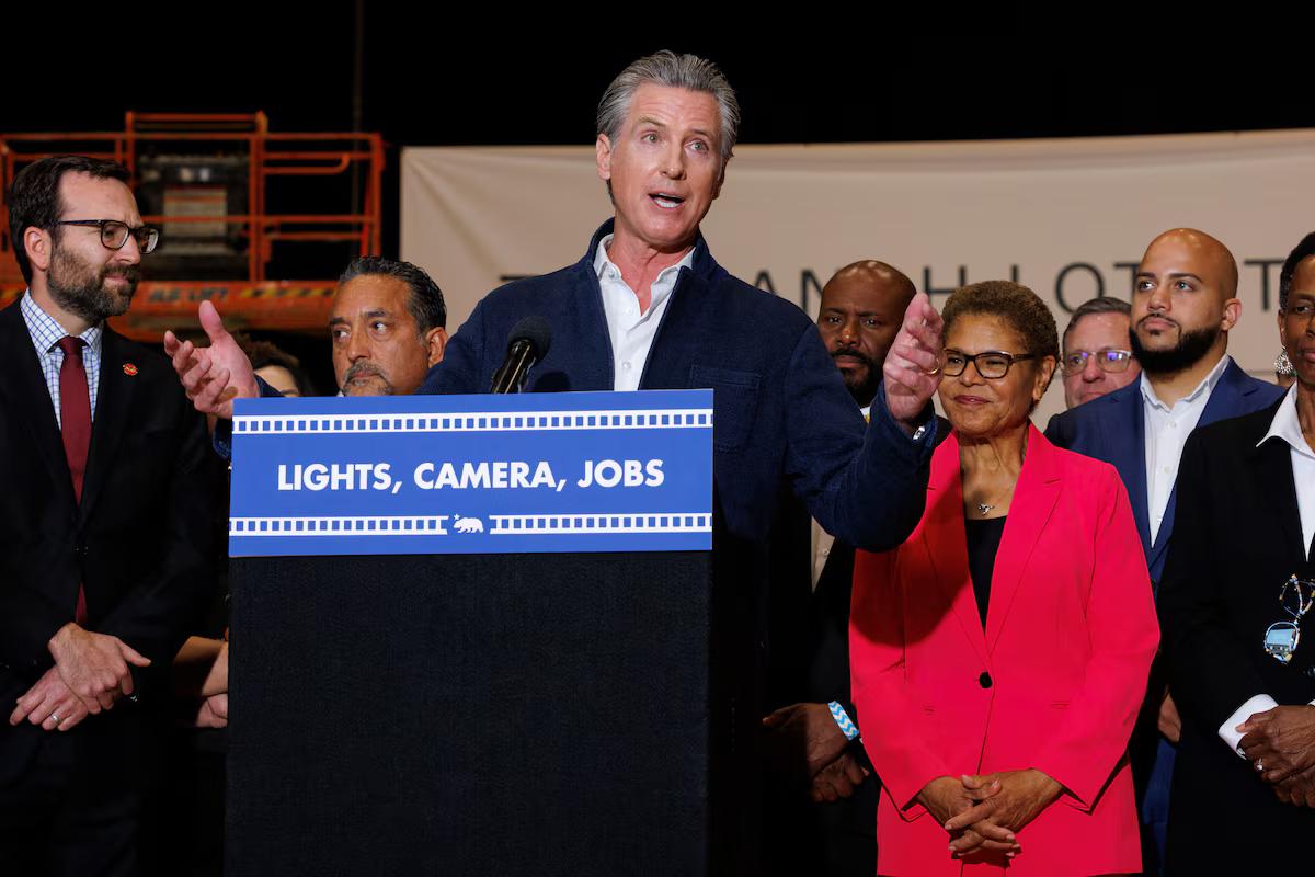 [To learn English]
California has awarde