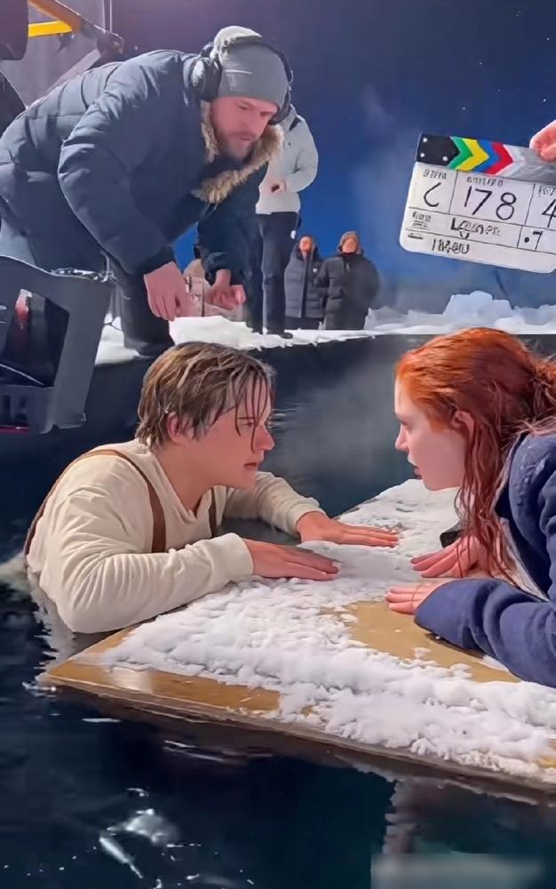 莱昂纳多和凯特，这对当年红遍全球的银幕情侣，背地里竟然恨透了《泰坦尼克号》。
 