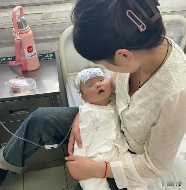 “姐，能借我三百吗？”邻居支支吾吾开口后，我拉着老公深夜出了门。

昨晚十点多，
