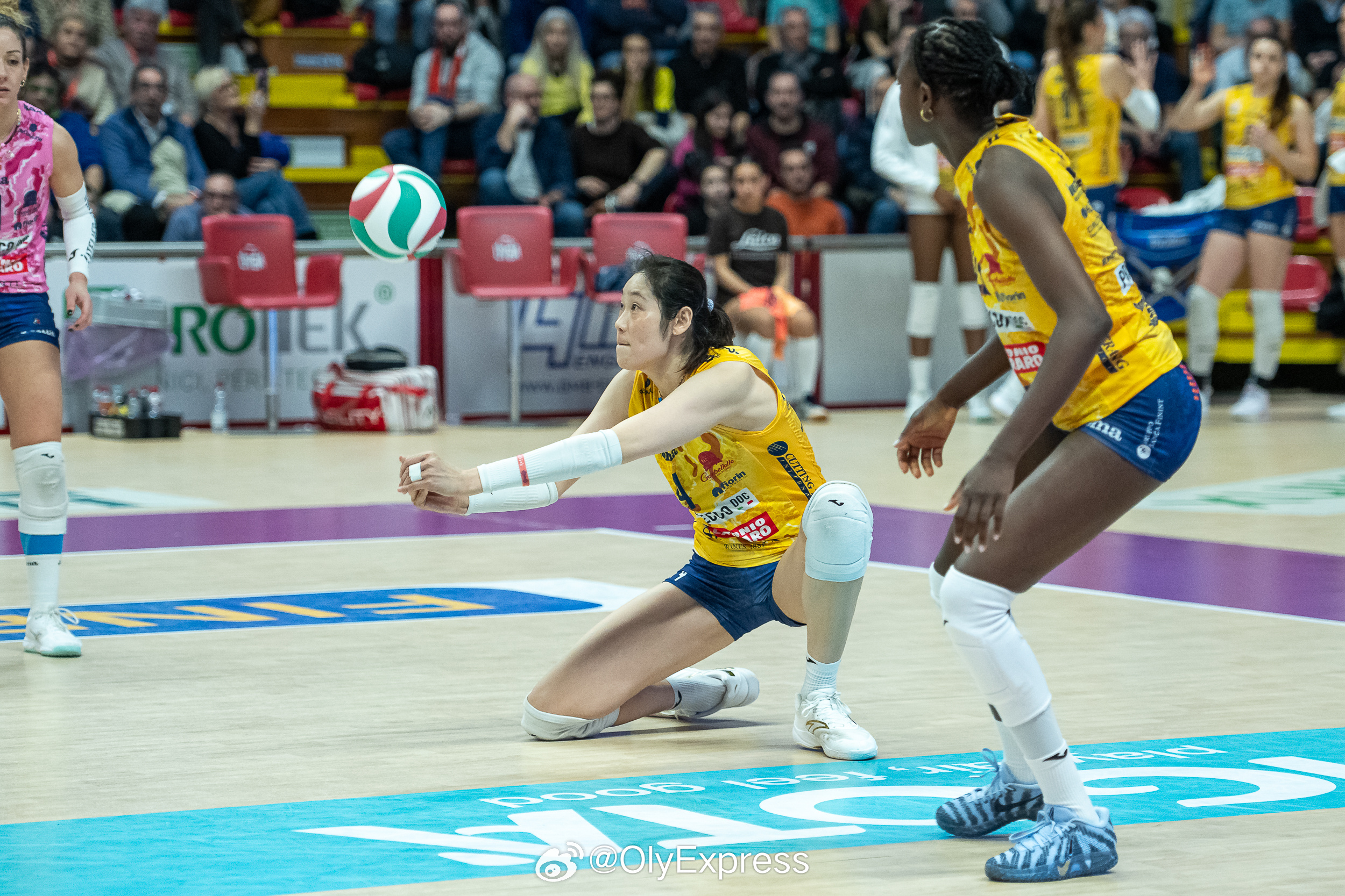 【意甲女排科内双杀布斯托进四强 朱婷13分】中国排球留洋动态国际排坛战报速递 3