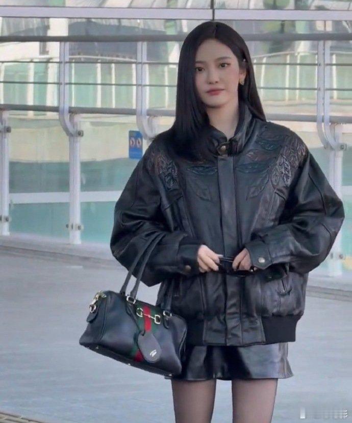 宁艺卓出发gucci米兰时装周谁被宁艺卓帅晕！出发 GUCCI 米兰时装周，一身