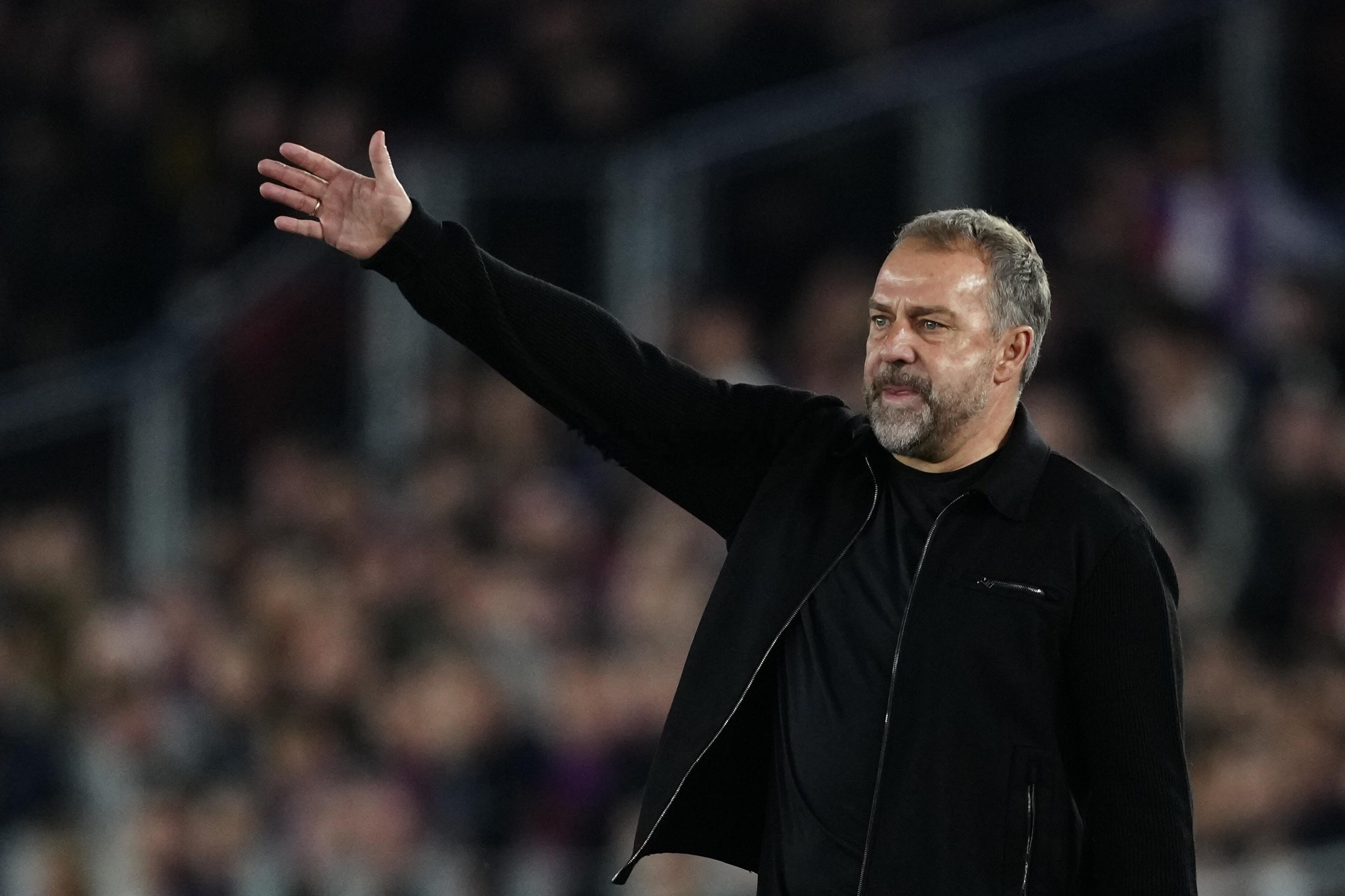 巴萨以4分优势获得了本赛季西甲的半程冠军，《世界体育报》统计，这是巴萨第28次获