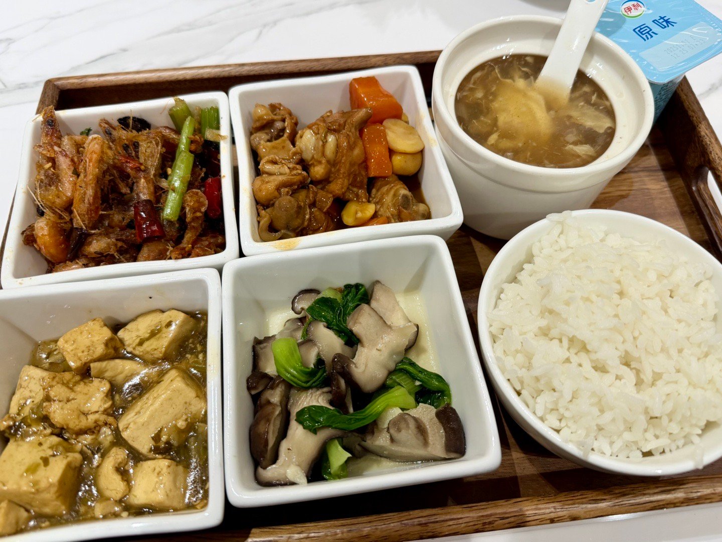 又来吃鸿蒙大酒店了[馋嘴]今儿和朋友来提享界S9T  ​​​