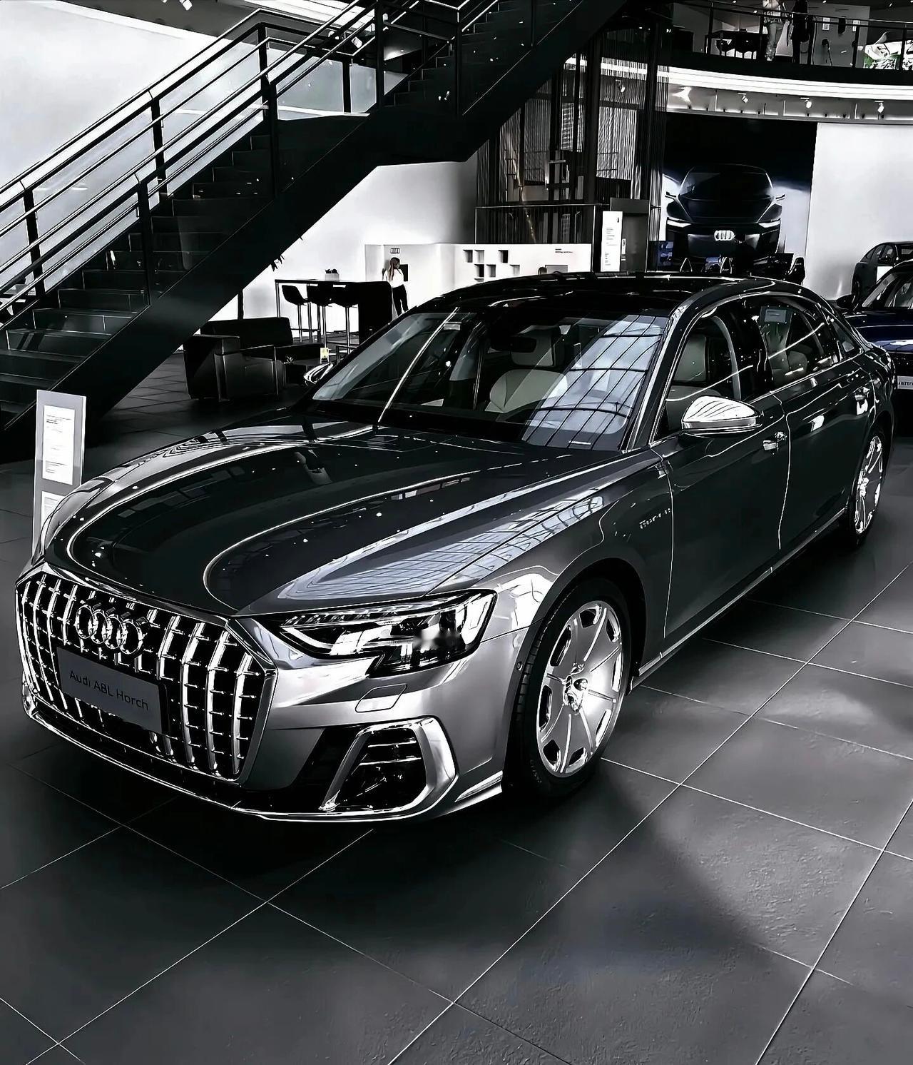 每日一辆车｜六横十二纵 圆你初恋梦🚗✨奥迪A8霍希创始人版——以奥迪创始人奥古