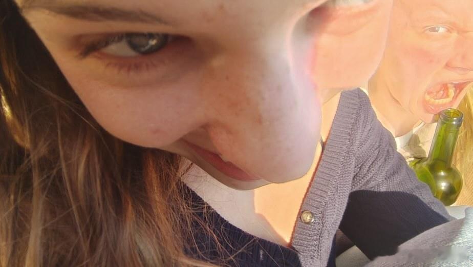 ever anderson艾尔安德森分享在法国巴黎的生活，逛了多个历史遗址，欣赏