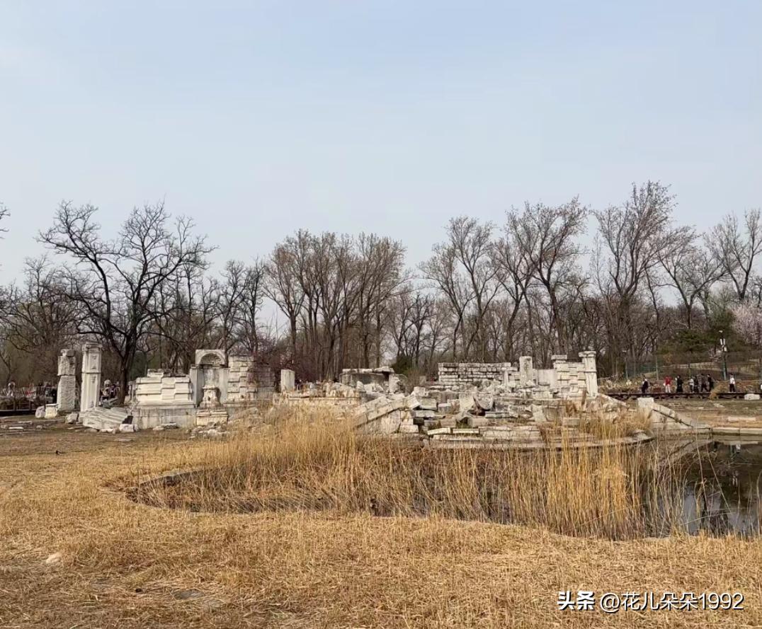 看来我们是来晚了，最好的圆明园已经被八国联军摧毁了。