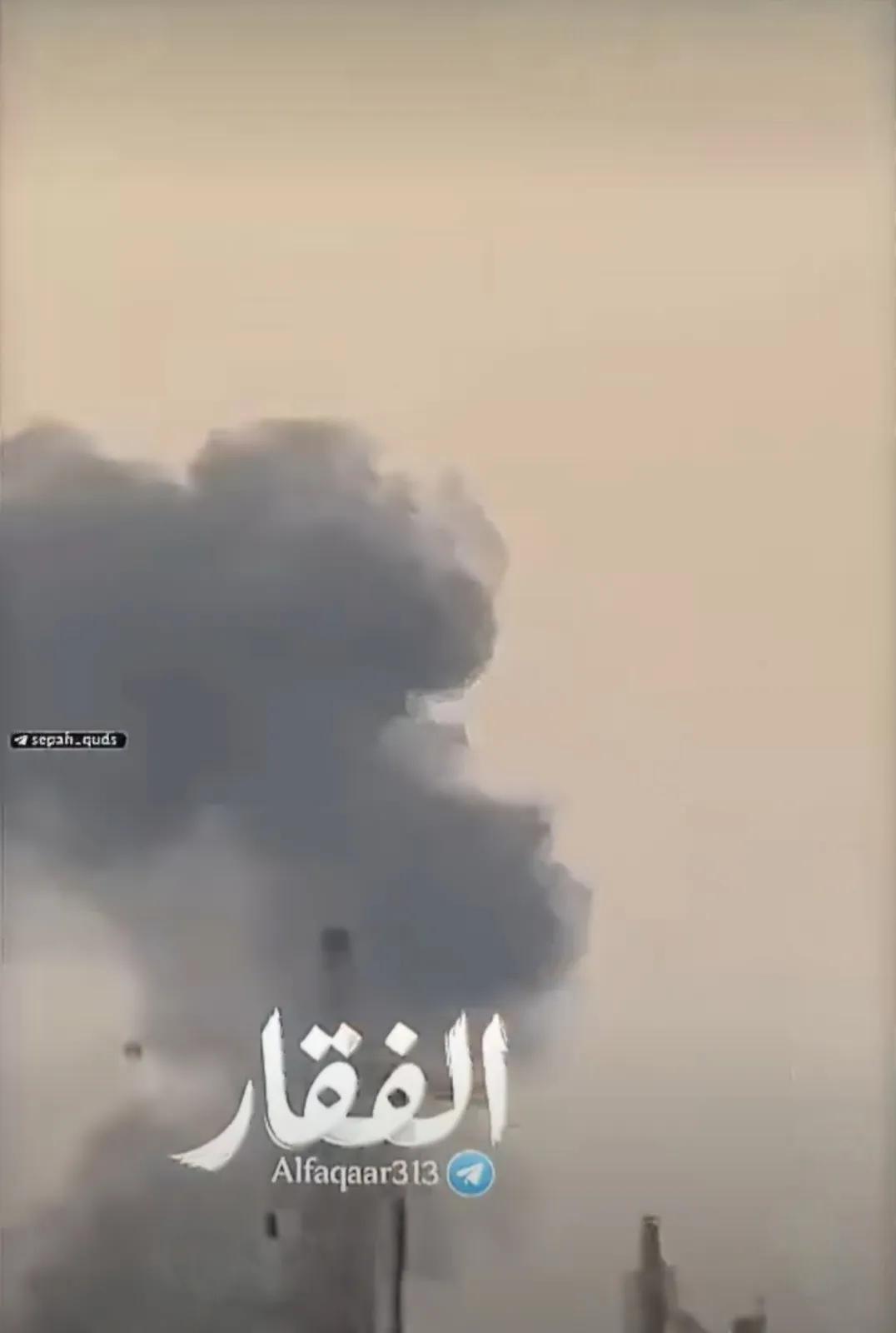 伊朗3个钢铁厂被炸后，伊朗开始报复。巴林石油公司（BAPCO）炼油厂中弹，发生了