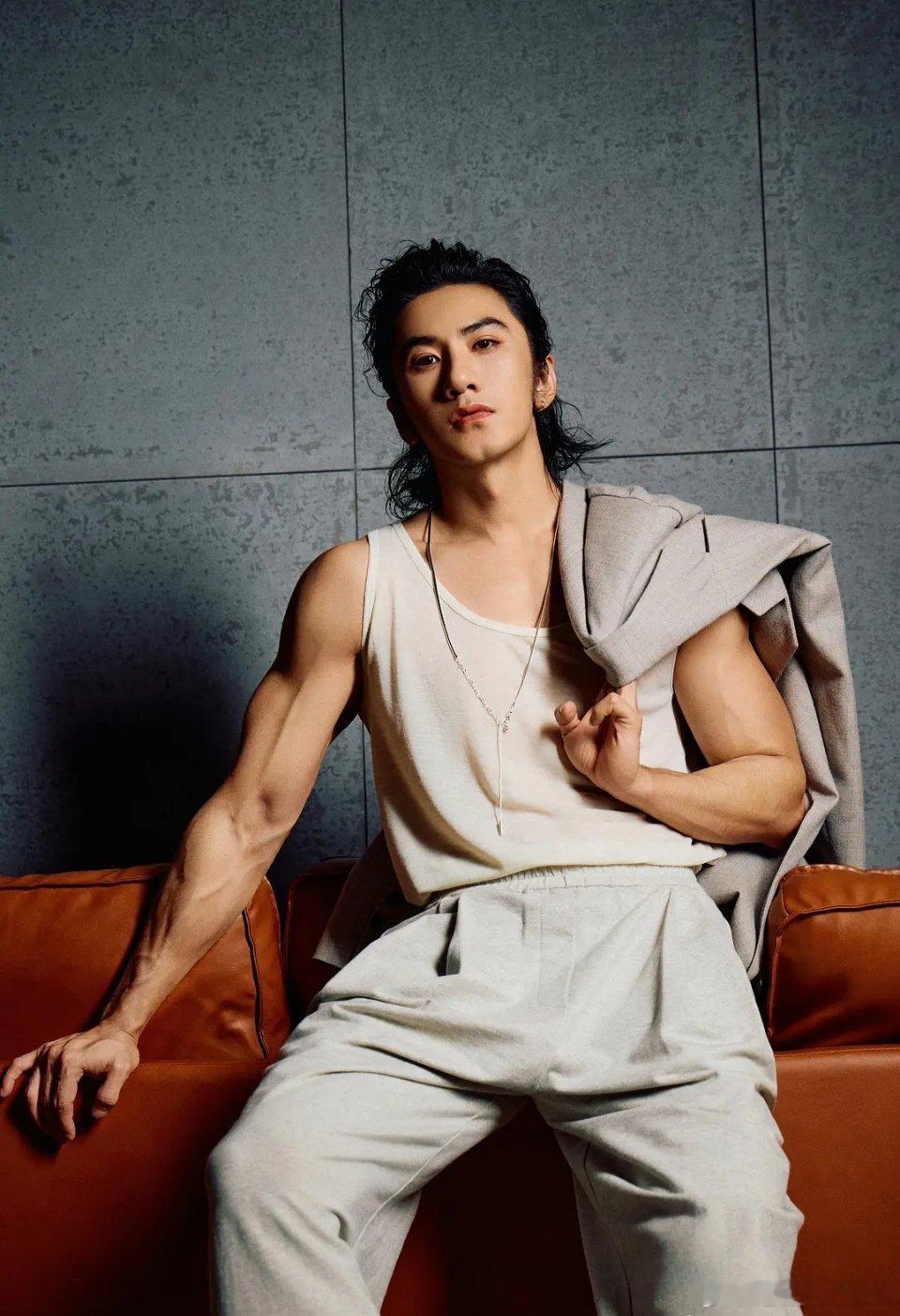 质疑角姐，理解角姐，肖顺尧确实是有魅力 ​​​