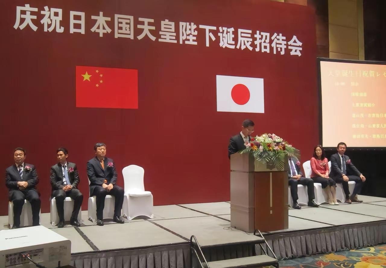 脊梁骨
