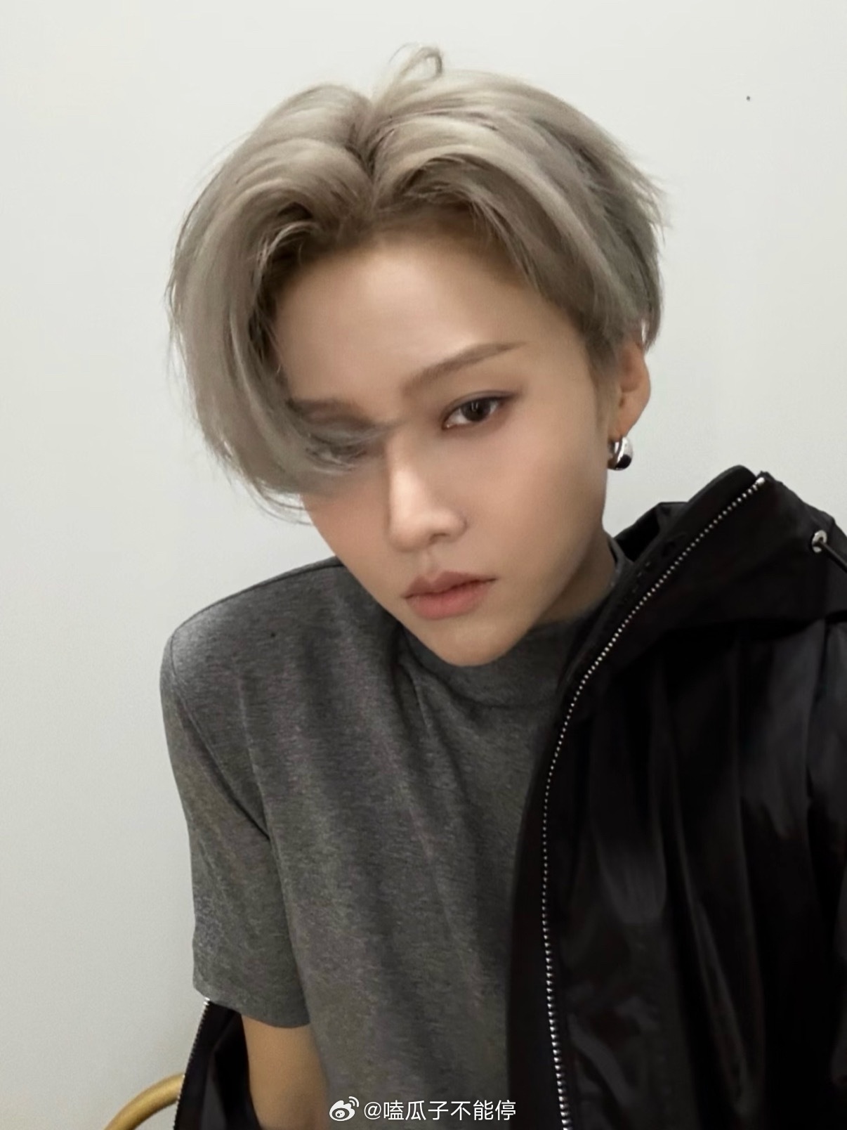 刘雨昕和Tyla大爆曲water的制作人互关了，这是要合作了吧