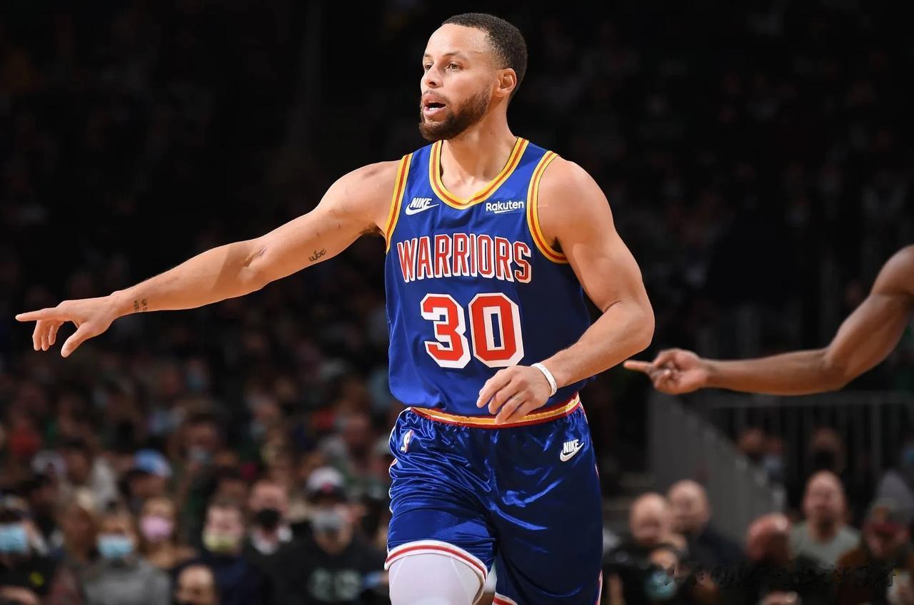 下赛季NBA联盟有18名球员的薪资超过了4000万。25岁的东契奇和特雷扬上榜，