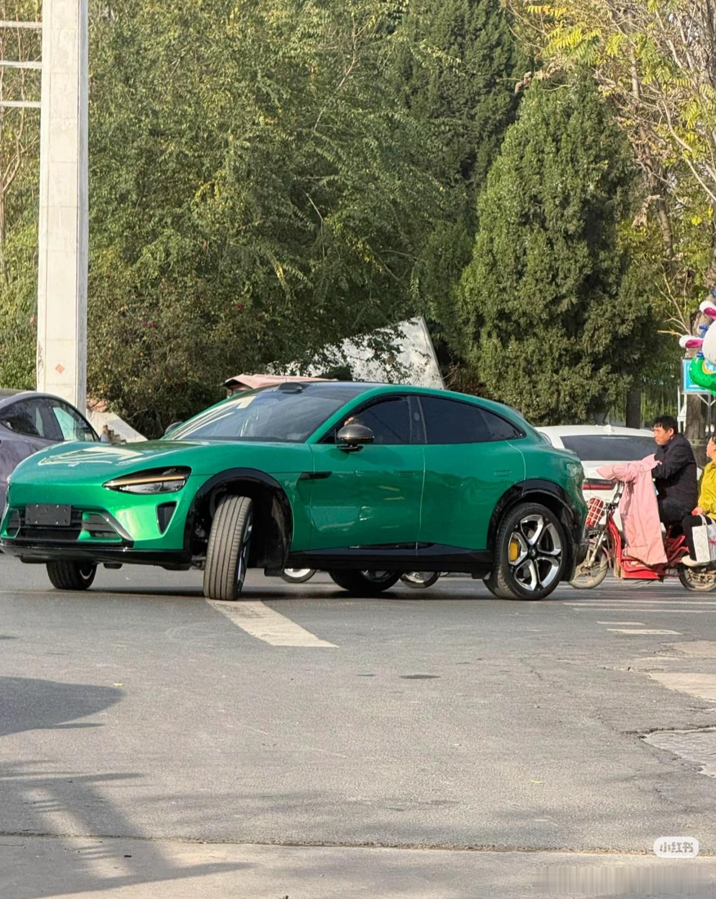 这个角度什么车胎都窄吧 我和汽车的日常