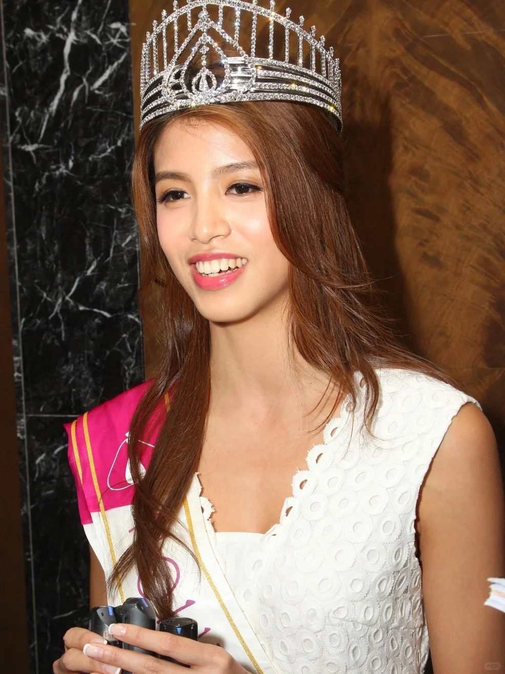 “最丑港姐”雷庄儿再选美？传入围环球小姐16强 	 现年30岁的雷庄儿...