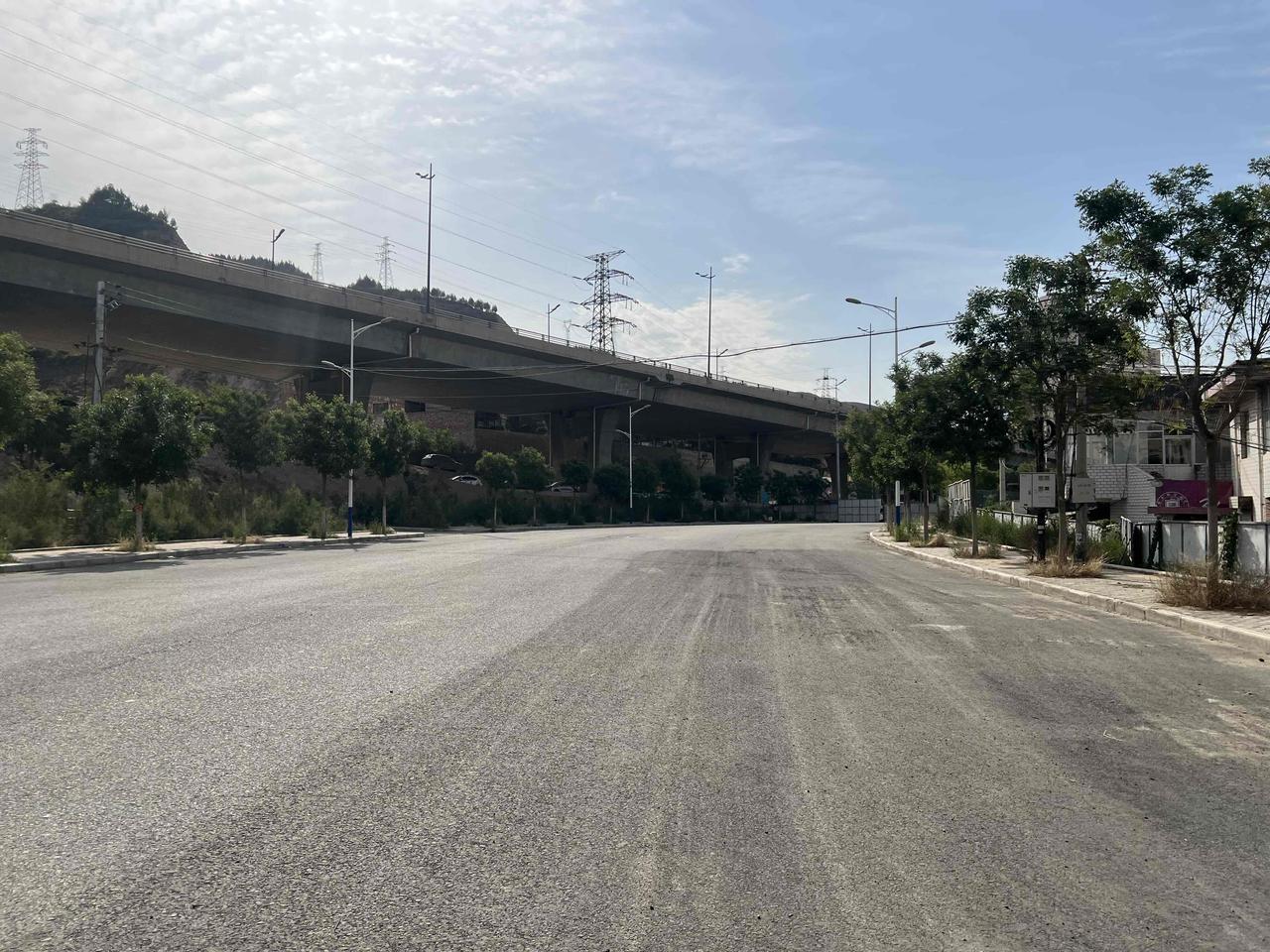 兰州市安宁区建安东路延伸段最新施工进展来了，前几天听有人说在6月15号会开通。