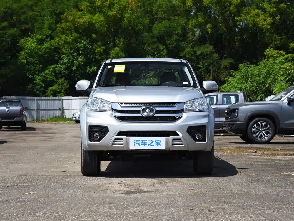 长城H10 2026年8月开启预售，定位硬派中型混动SUV。车身尺寸4860mm